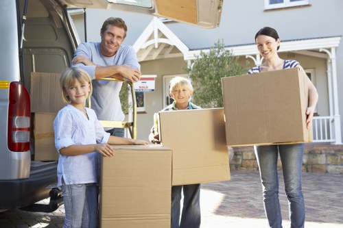 Packing and moving service for flats and offices in West Kensington